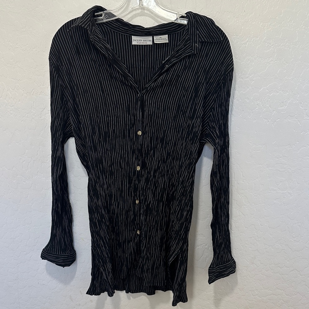 Jaclyn smith women’s XL Black Pinstripe Button-Down Shirt business long sleeve‎